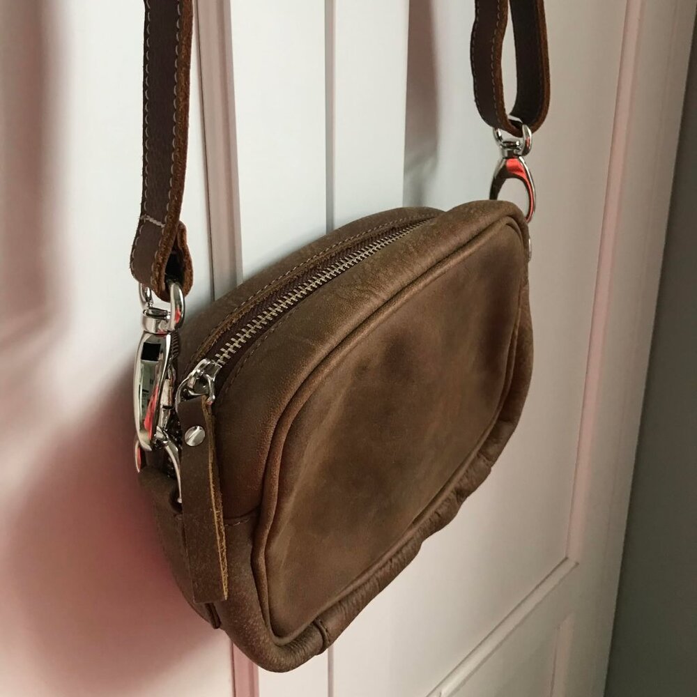 ROOTS Small Freedom Crossbody Tribe Purse Light Brown